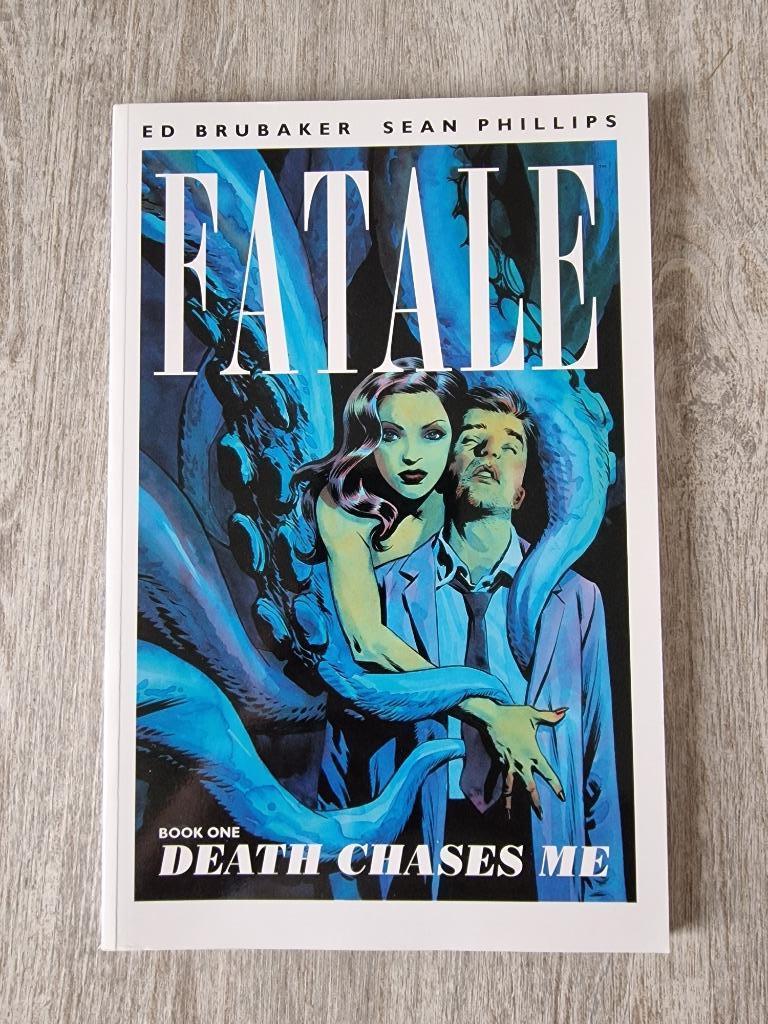 Fatale Book 1 - Ed Brubaker, Enlèvement ou Envoi, Ed Brubaker, Utilisé, Comics