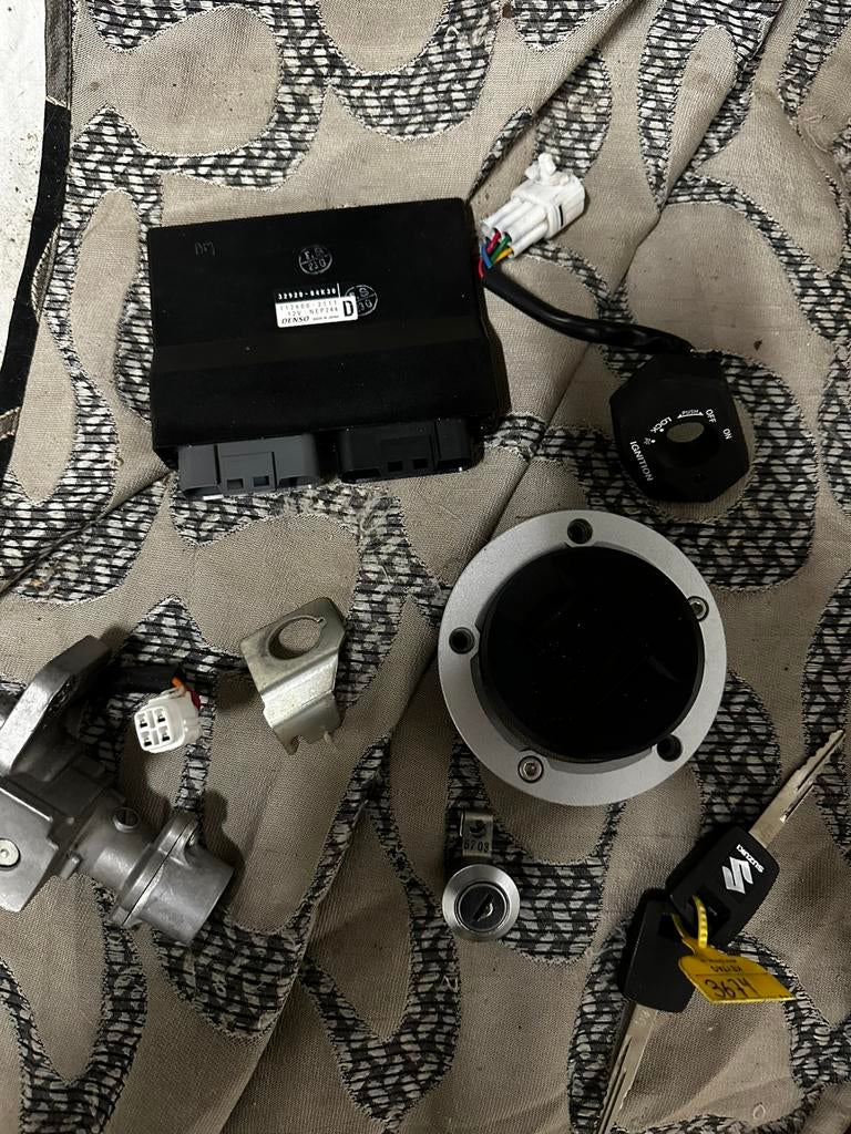Kit Ecu cdi neiman clé serrure gsx-s 1000 2015/2016, Motos, Motos | Suzuki, Plus de 35 kW, Particulier, 4 cylindres, 1000 cm³