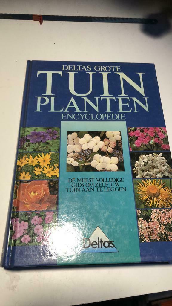 Lot boeken : tuin , bomen , heesters ,snoeien, Boeken, Ophalen of Verzenden, Gelezen