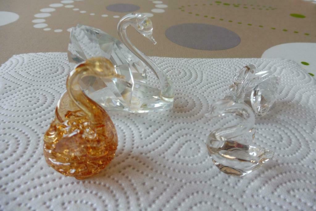 Zwaan in kristal en 3 zwaantjes, Enlèvement