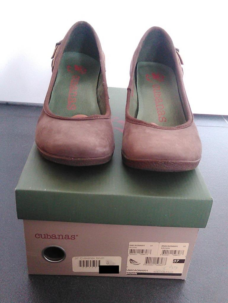 Mooie bruine pumps Cubanas, maat 37, Enlèvement ou Envoi, Escarpins, Comme neuf, Brun