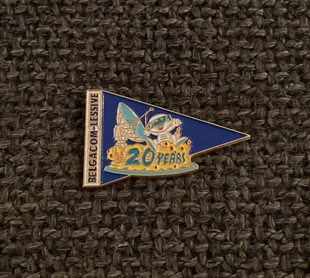 PIN - BELGACOM, Collections, Broches, Pins & Badges, Envoi, Utilisé, Autres sujets/thèmes, Insigne ou Pin's