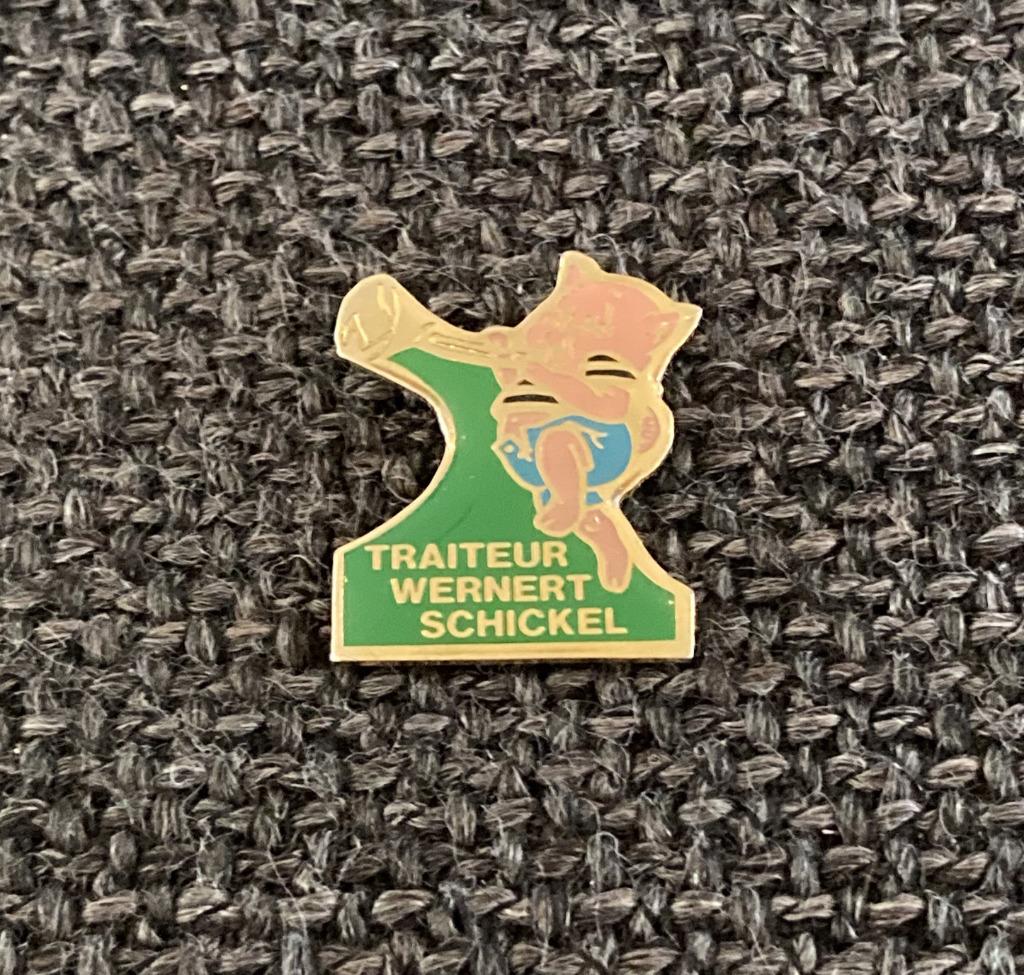 PIN - TRAITEUR WERNERT SCHICKEL - VARKEN - COCHON, Envoi, Utilisé, Autres sujets/thèmes, Insigne ou Pin's
