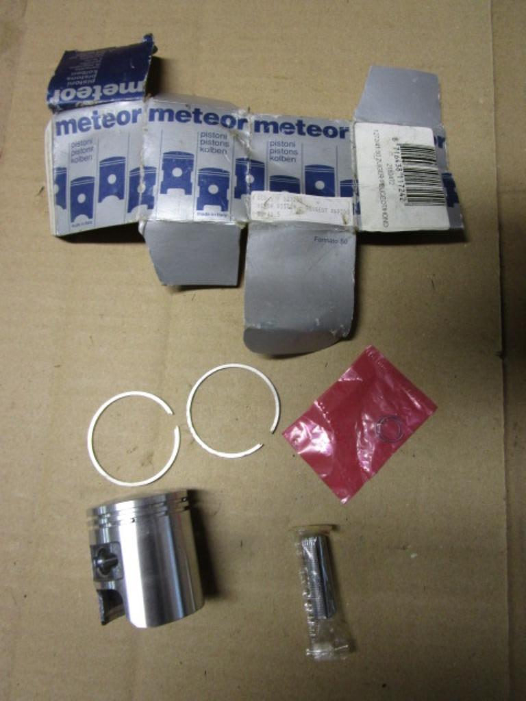 Piston Meteor 41,50 mm pour Honda Vision 50cc/Peugeot ST50, Enlèvement ou Envoi, Neuf, Cylindre, Honda