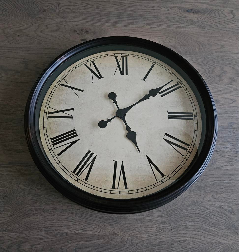 Grote mooie wandklok, Ophalen of Verzenden, Zo goed als nieuw, Analoog, Wandklok