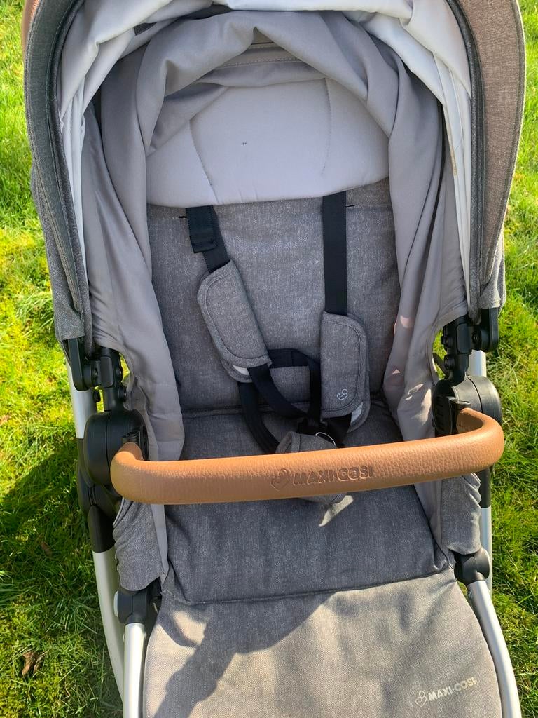 Buggy Maxi cosi twillic gray ADORRA 4 degelijke wielen, Kinderen en Baby's, Kinderwagens en Combinaties, Ophalen, Kinderwagen
