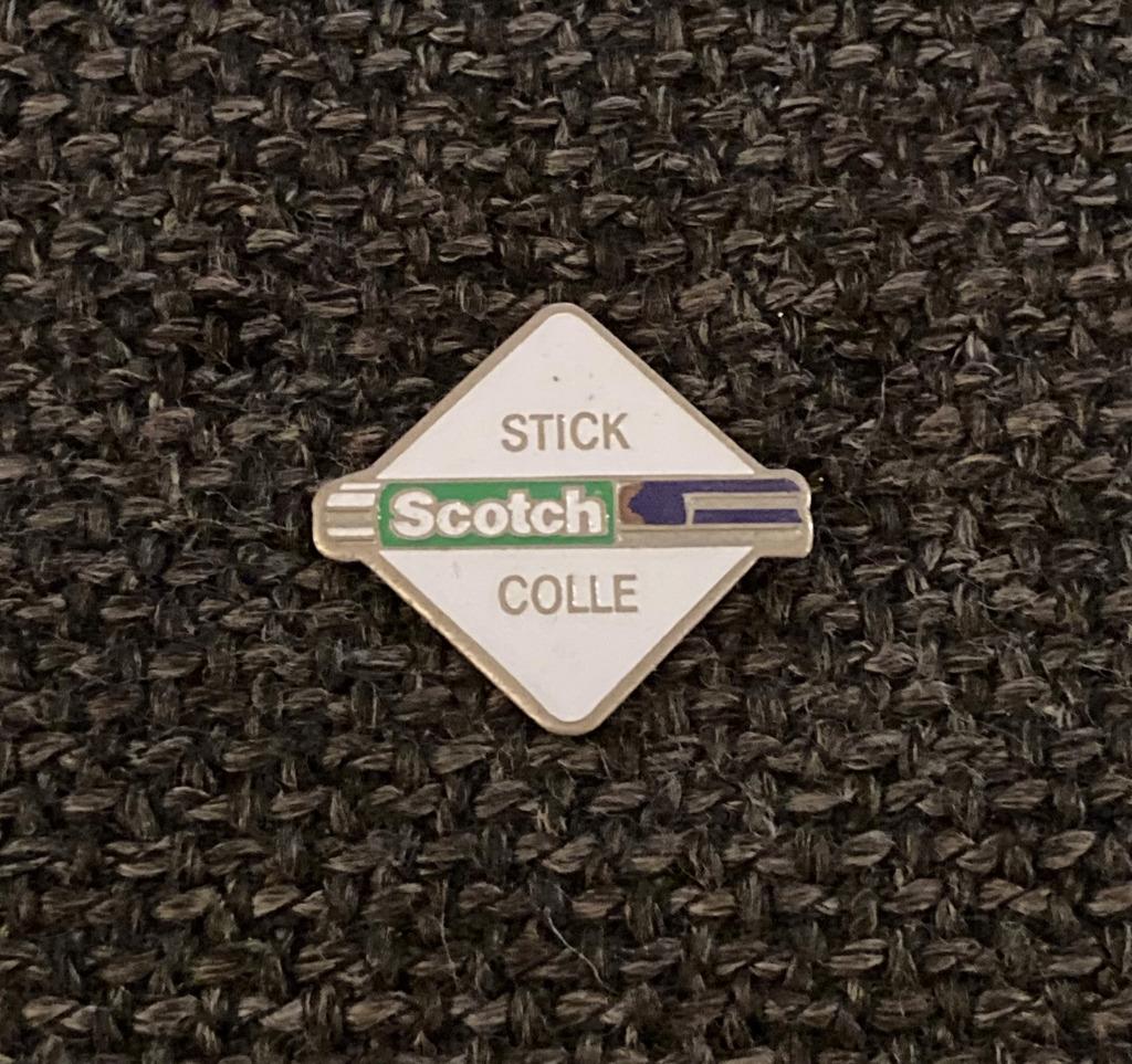 PIN - SCOTCH - STICK - COLLE, Envoi, Utilisé, Marque, Insigne ou Pin's