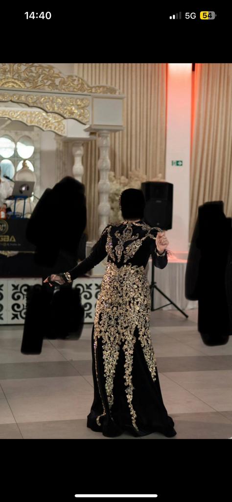 Robe au henné/Bindalli, Enlèvement, Comme neuf, Noir, Robe de mariée