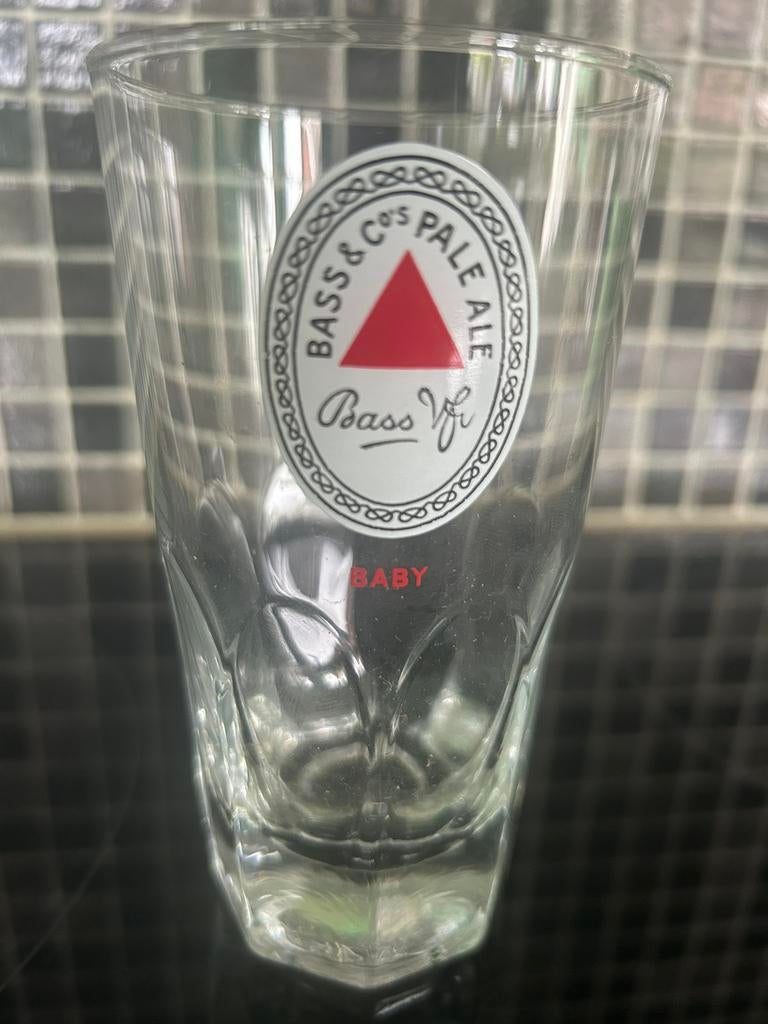 Ancien verre Bass pale-ale Baby galopin dégustation, Collections, Marques de bière, Comme neuf