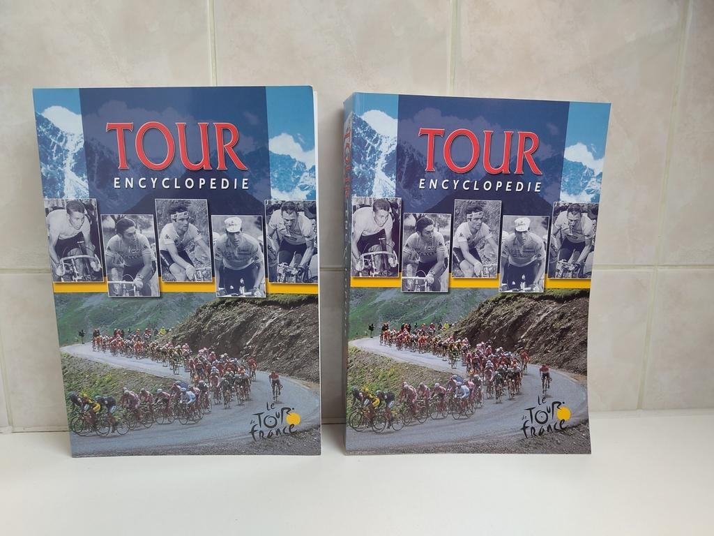 Encyclopédie TOUR, Enlèvement ou Envoi, Comme neuf
