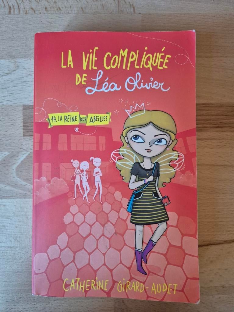 La vie compliquée de Léa Olivier - 14 La reine des Abeilles, Enlèvement ou Envoi, Utilisé, Fiction