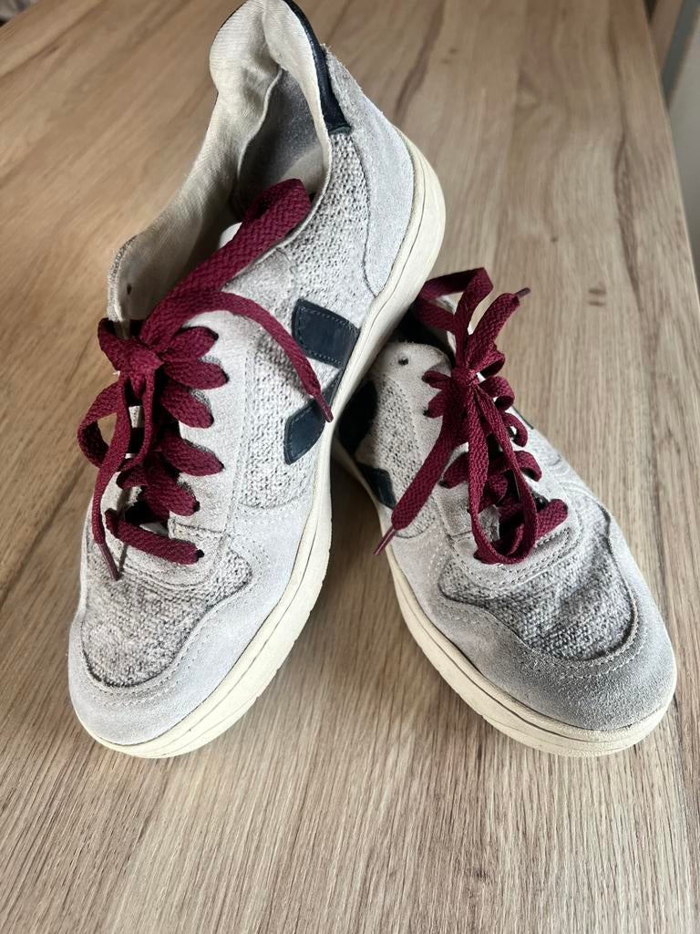 VEJA grijze sneakers maat 36, Ophalen of Verzenden, Sneakers, Grijs, Gedragen
