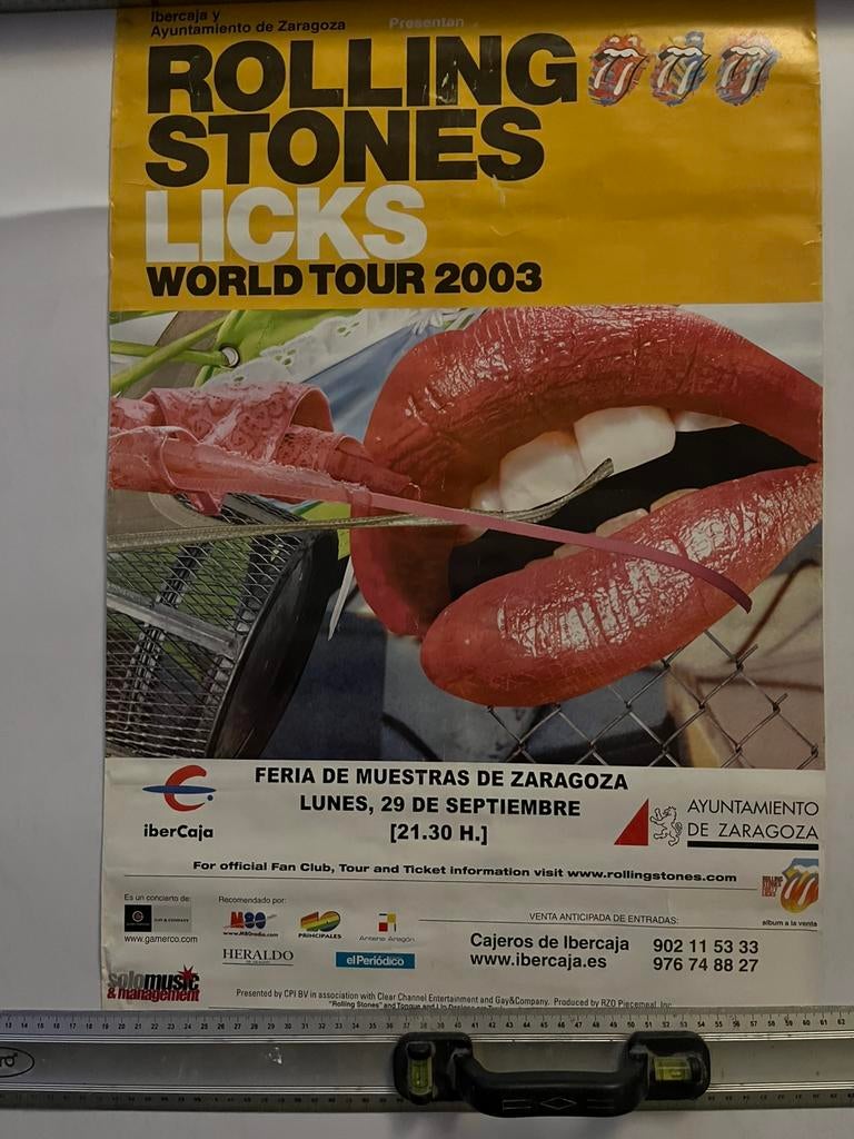 ROLLING STONES LICKS WORLD TOUR 2003 AFFICHE 2 stuks, Ophalen, Gebruikt