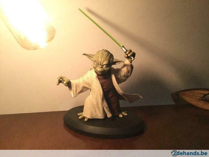 Statue yoda 2 attakus