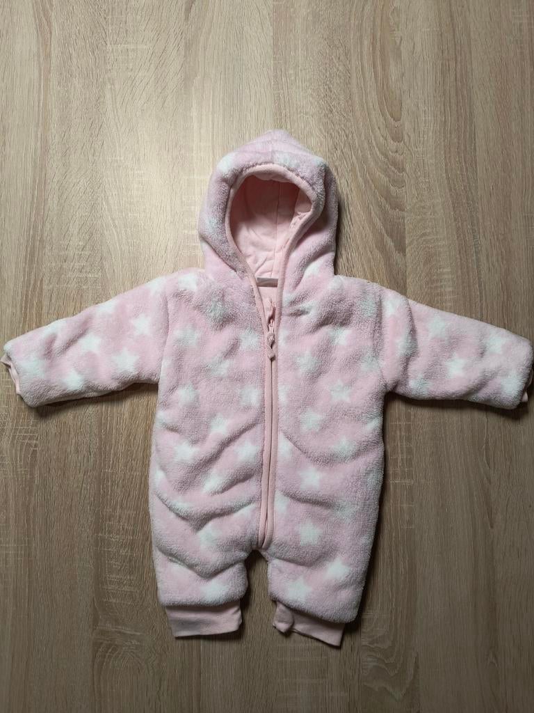 Winterpakje, Enlèvement, Fille