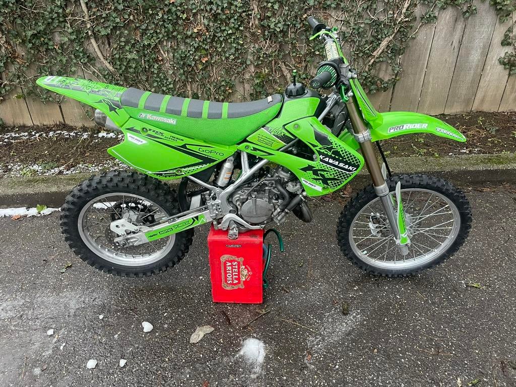 Kawasaki KX85, Motoren, Particulier
