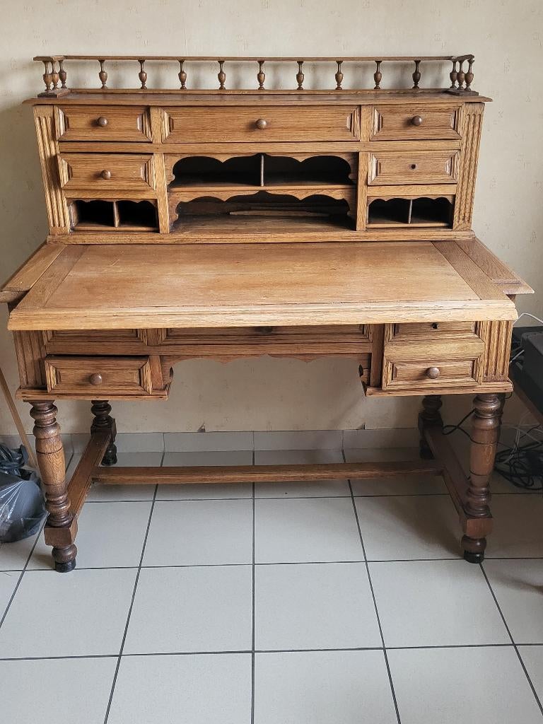 Bureau ancien. Chêne, Antiquités & Art, Enlèvement