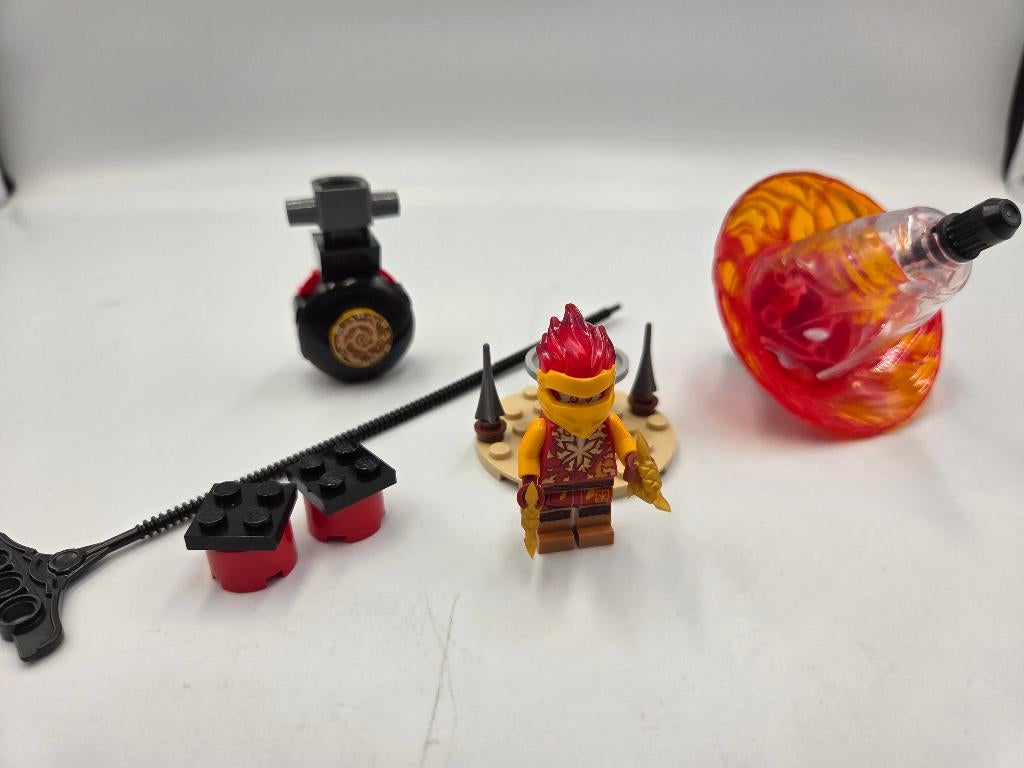 Lego Ninjago 70688 L'entraînement du Spinjitzu Ninja de Kai, Enfants & Bébés, Jouets | Duplo & Lego, Comme neuf, Lego, Ensemble complet