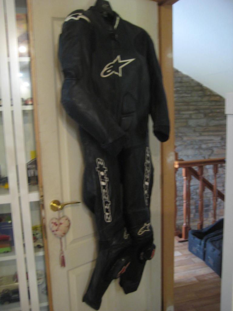 combinaison moto alpinestars cuir noir, Femmes, Seconde main, Enlèvement ou Envoi, Alpinestars