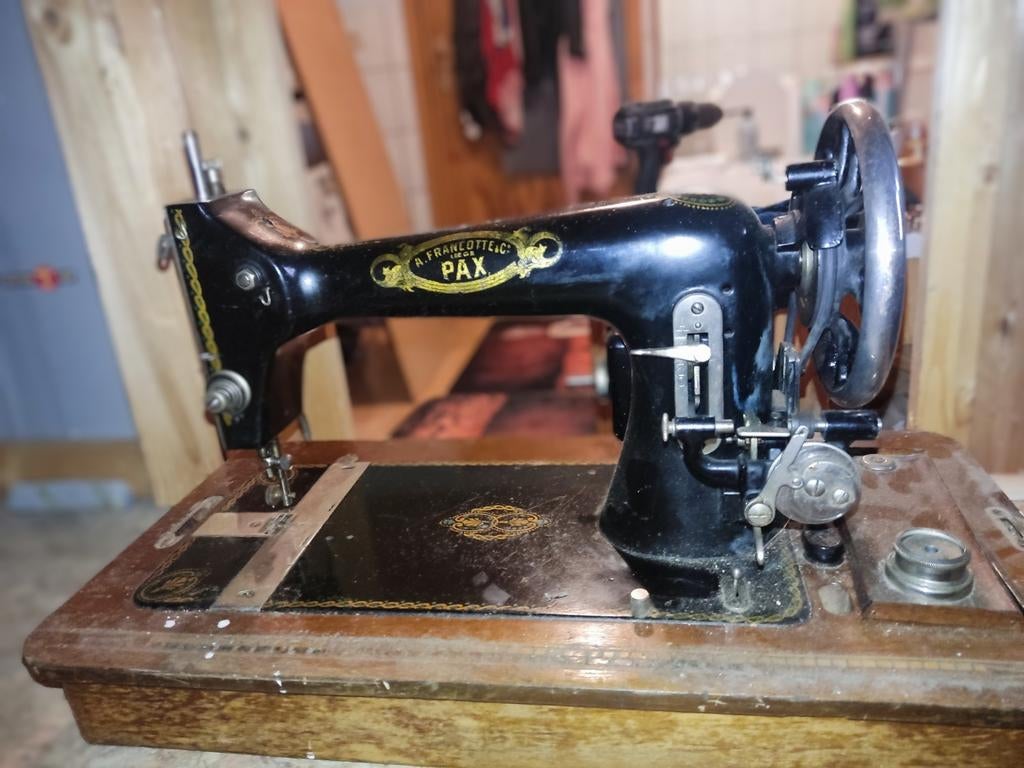 Machine à coudre, Enlèvement