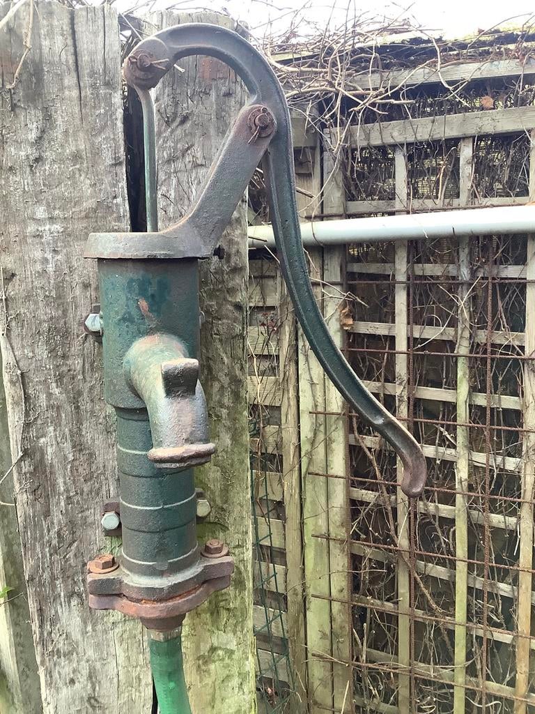 Groene gietijzeren pomp, Tuin en Terras, Ophalen, Gebruikt, Handmatig