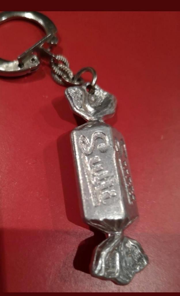 Porte-clés Lutti « Années 1960 », Collections, Enlèvement ou Envoi, Comme neuf