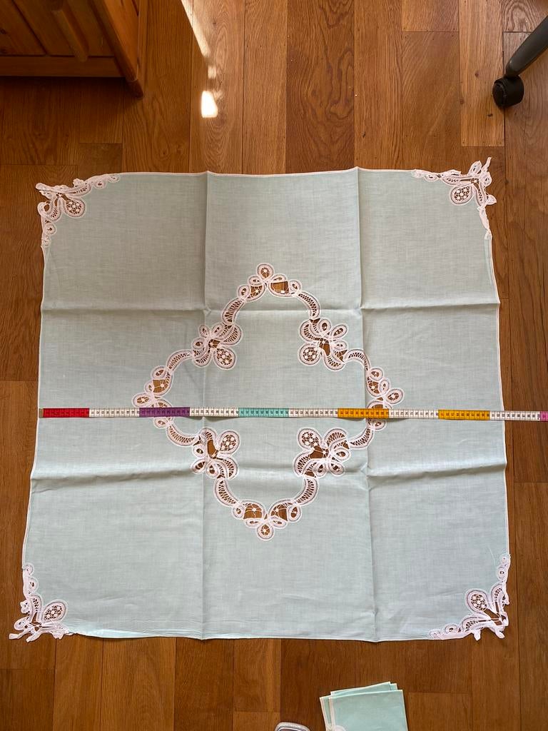 Vintage linnen pistachegroen tafelkleed met borduursel, Ophalen, Gebruikt, Vierkant