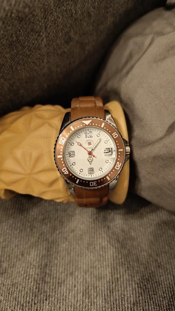 Donkerbruin Big Ice Watch.  🙋‍♀️, Handtassen en Accessoires, Horloges | Heren, Staal, Polshorloge, Nieuw, Ophalen of Verzenden
