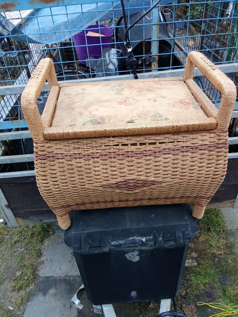 Vintage petit coffre malle en rotin, Enlèvement
