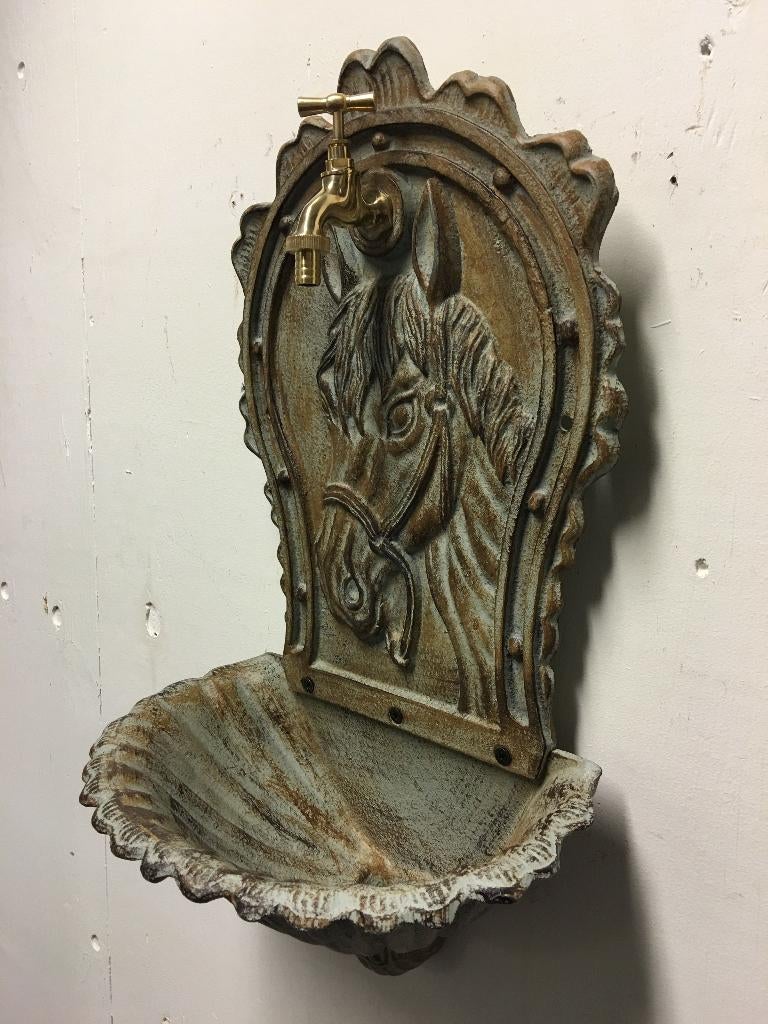 Évier mural avec une photo d'un cheval, en fonte, Jardin & Terrasse, Pièces d'eau & Fontaines, Enlèvement ou Envoi, Fonte, Fontaine