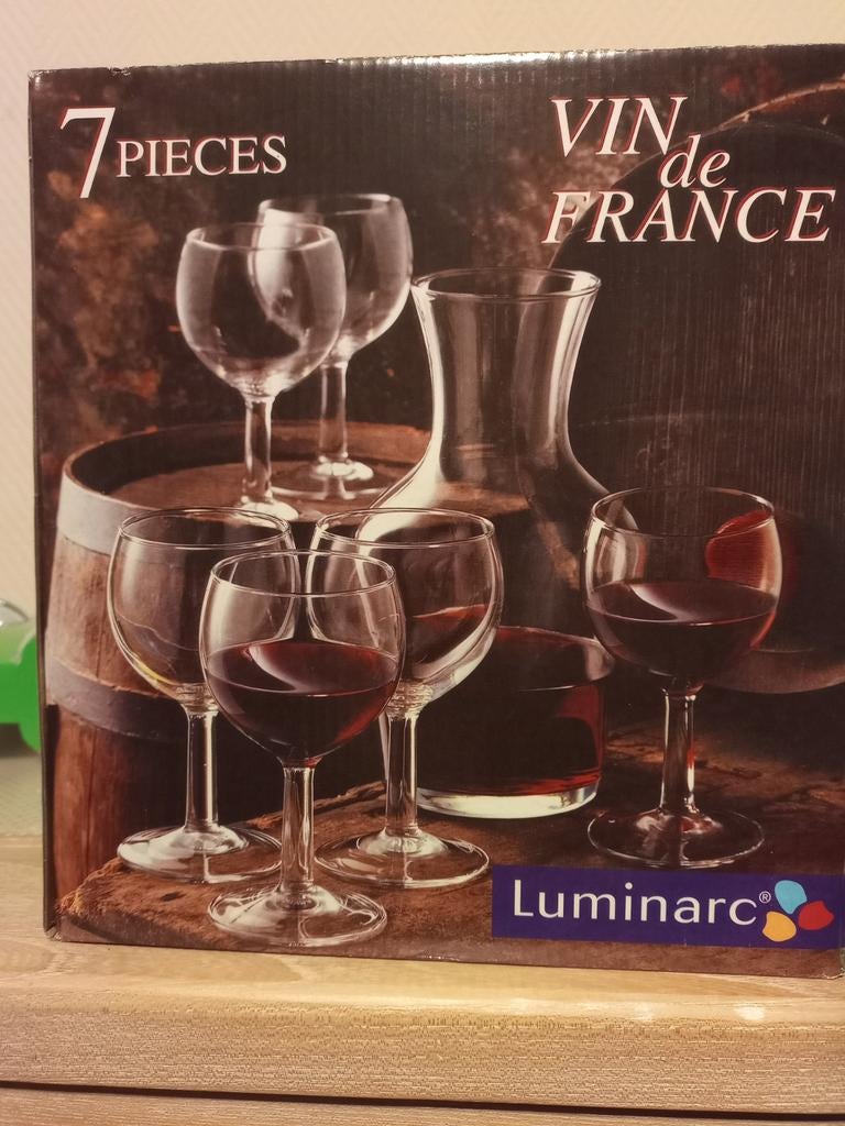 6 verres à vin dia 6,5 hauteur 13 cm. + carafe, Enlèvement
