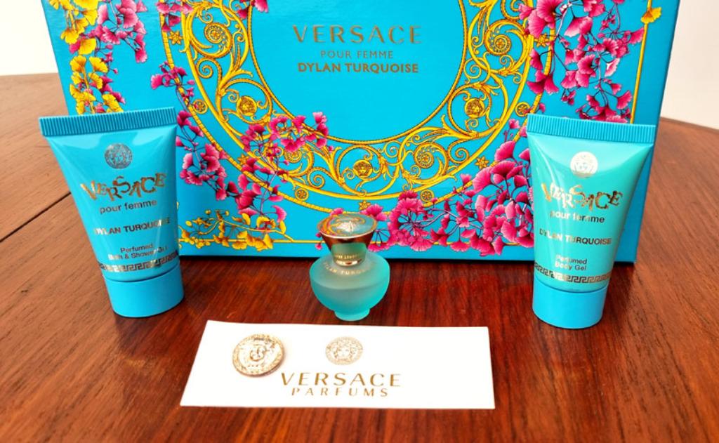 VERSACE Kit miniature parfum, pin's/broche argenté et 2 gels, Envoi, Neuf, Miniature, Plein
