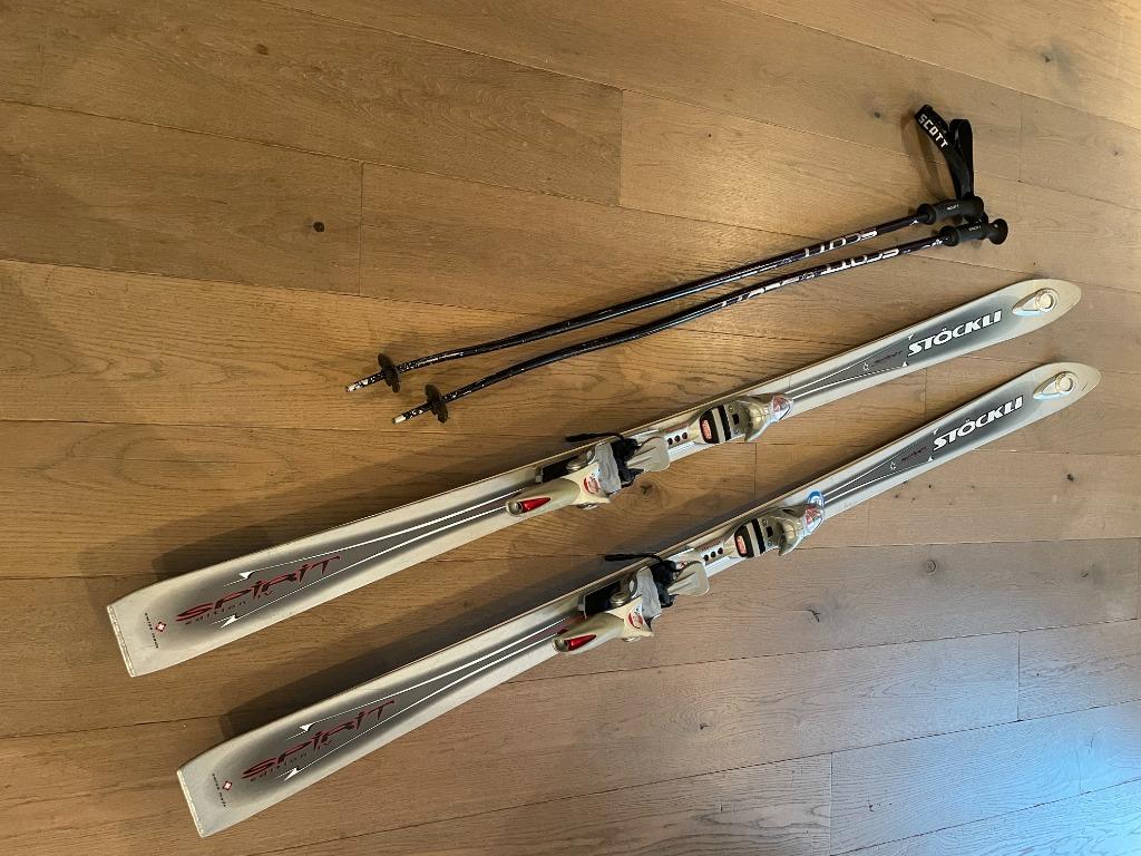 skis en skistokken, Ophalen, Gebruikt, Ski