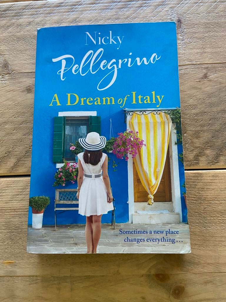 Boek “A dream of Italy” - Nicky Pellegrino, Enlèvement ou Envoi, Comme neuf
