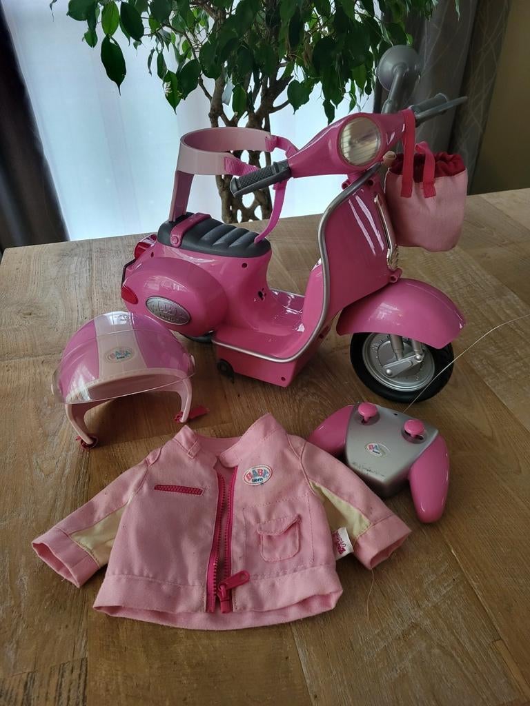 Baby Born scooter + outfit, Kinderen en Baby's, Speelgoed | Poppen, Ophalen