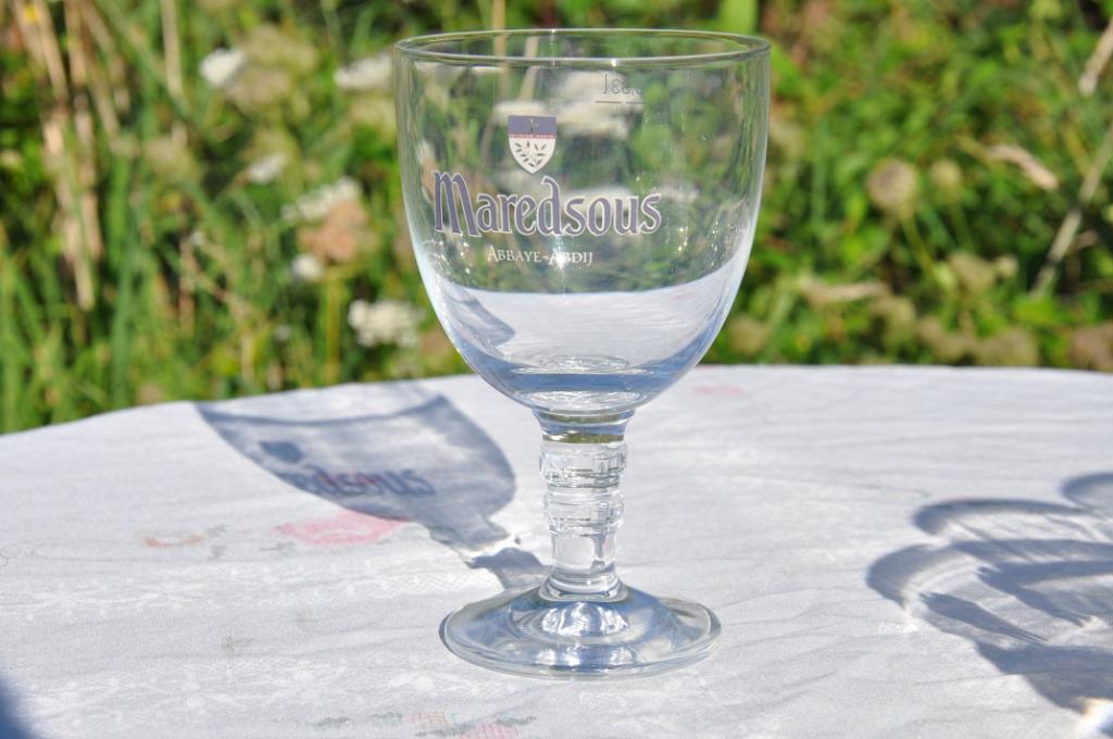 verre a biere cristal sur pied maredsous tradition benedicti, Ophalen of Verzenden, Zo goed als nieuw, Glas of Glazen, Overige merken