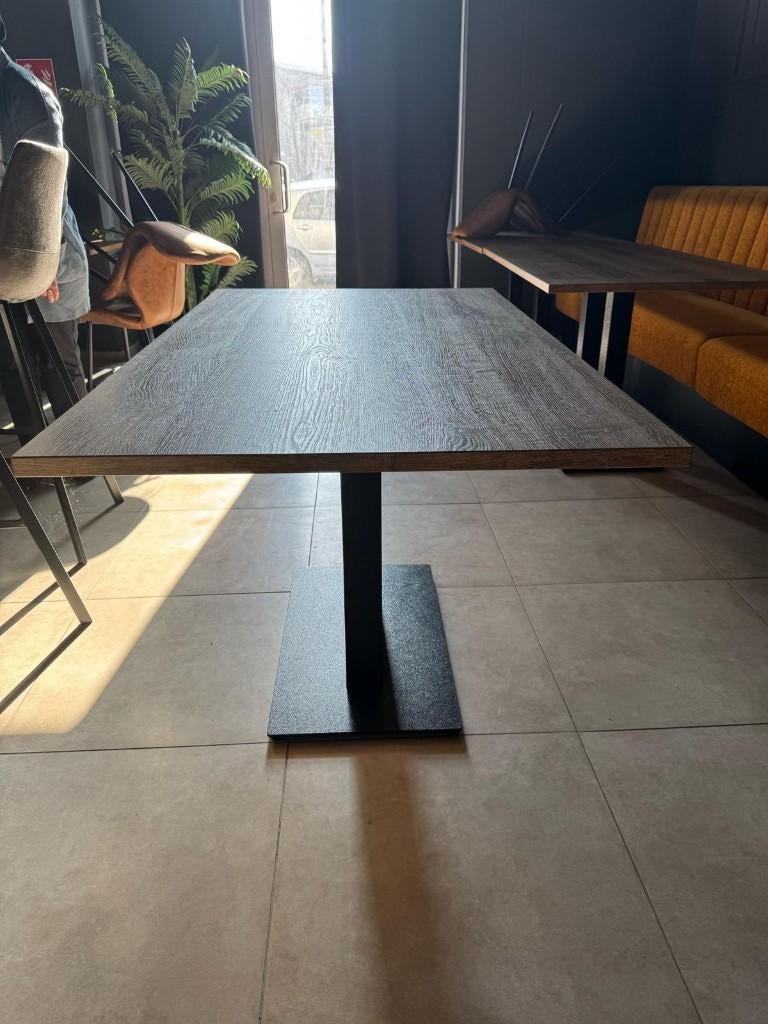 HOGE TAFEL 4 PERSONEN €250, Ophalen, Zo goed als nieuw