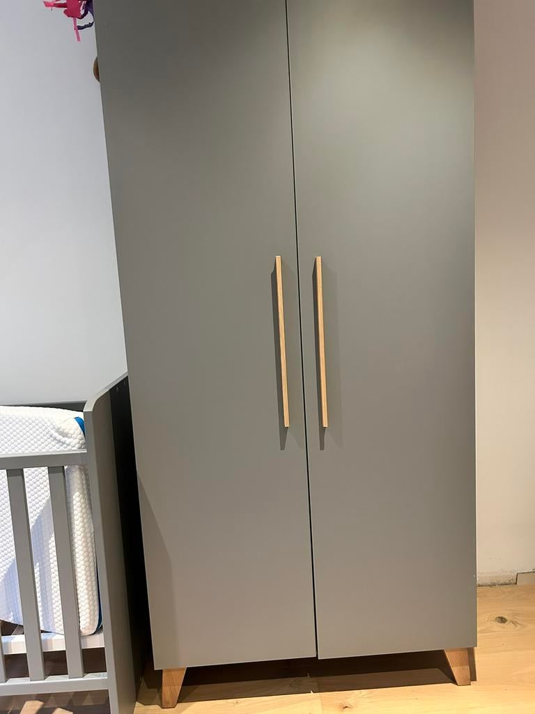 Kleerkast, Enlèvement