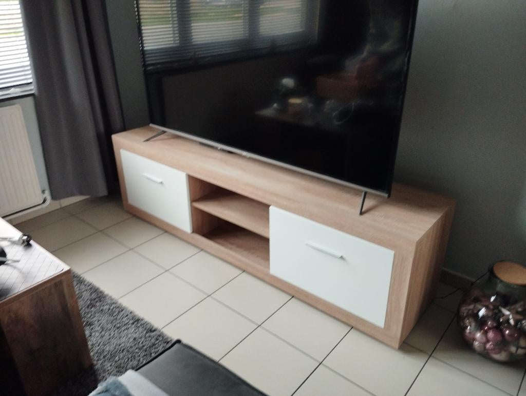 Tv meubel ...beige met wit ..., Ophalen, 150 tot 200 cm, Zo goed als nieuw, Minder dan 100 cm