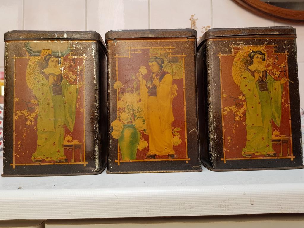 Martougin chocolade 3 blikken dozen, Collections, Enlèvement ou Envoi, Utilisé