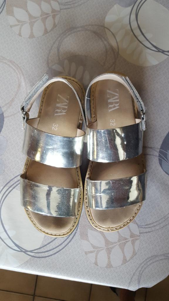 blinkende goudkleurige sandalen maat 32, zara, Kinderen en Baby's, Gebruikt, Meisje, Overige typen, Ophalen of Verzenden