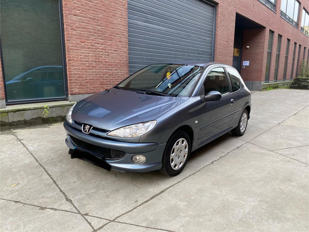 Peugat 206 1.4 benzine bwj 2006 met keuring verkoop, 4 deurs, Stof, 1398 cc, 4 cilinders