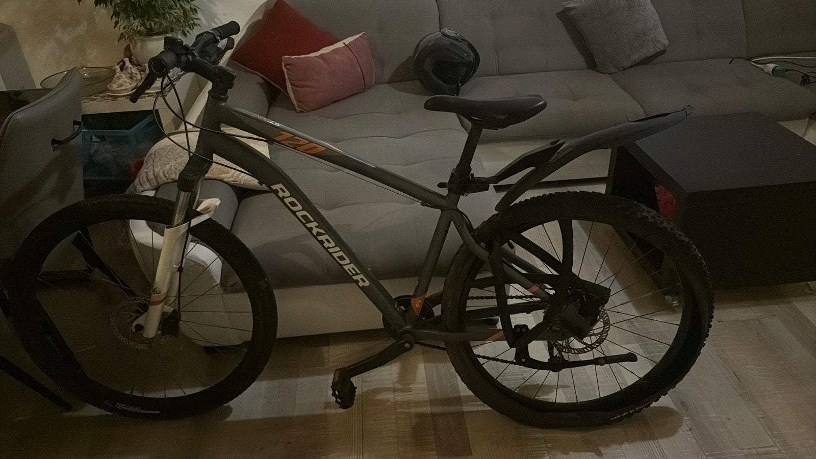 Alleen achterban moet vervangen worden voor de rest godd sta, Fietsen en Brommers, Fietsen | Tandems, Ophalen, Zo goed als nieuw
