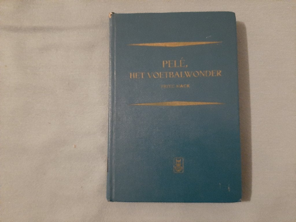 Pelé, het voetbalwonder van Fritz Hack (224 blz.) Biografie, Boeken, Biografieën, Ophalen of Verzenden