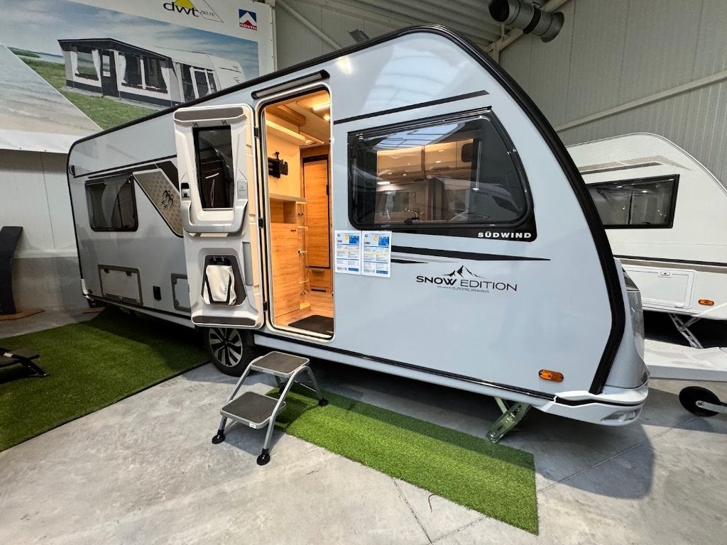 Knaus Snow Edition 540 UE, Entreprise, 2 lits séparés, Four, Knaus