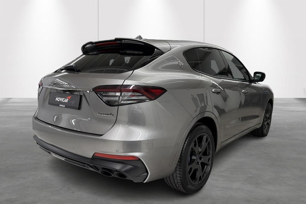 Maserati Levante 2.0 MHEV GT Automaat 4x4 (automatique), 2700 kg, Argent ou Gris, 5 portes, 5 places