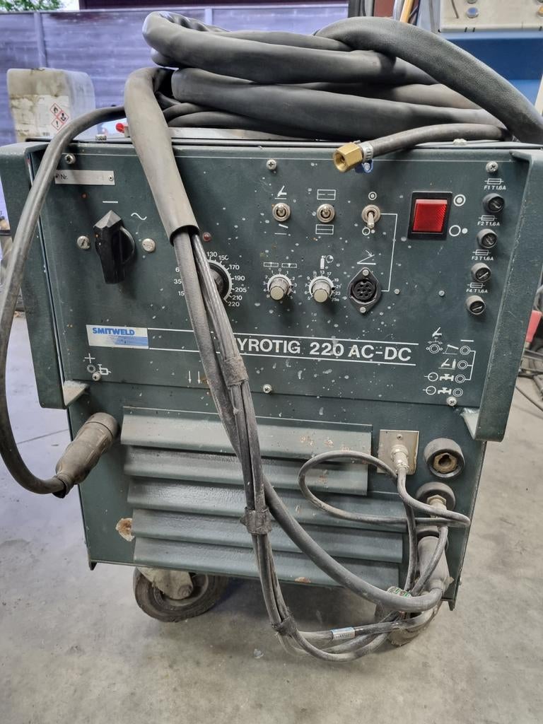 Ac/Dc tig lasapparaat, Ophalen