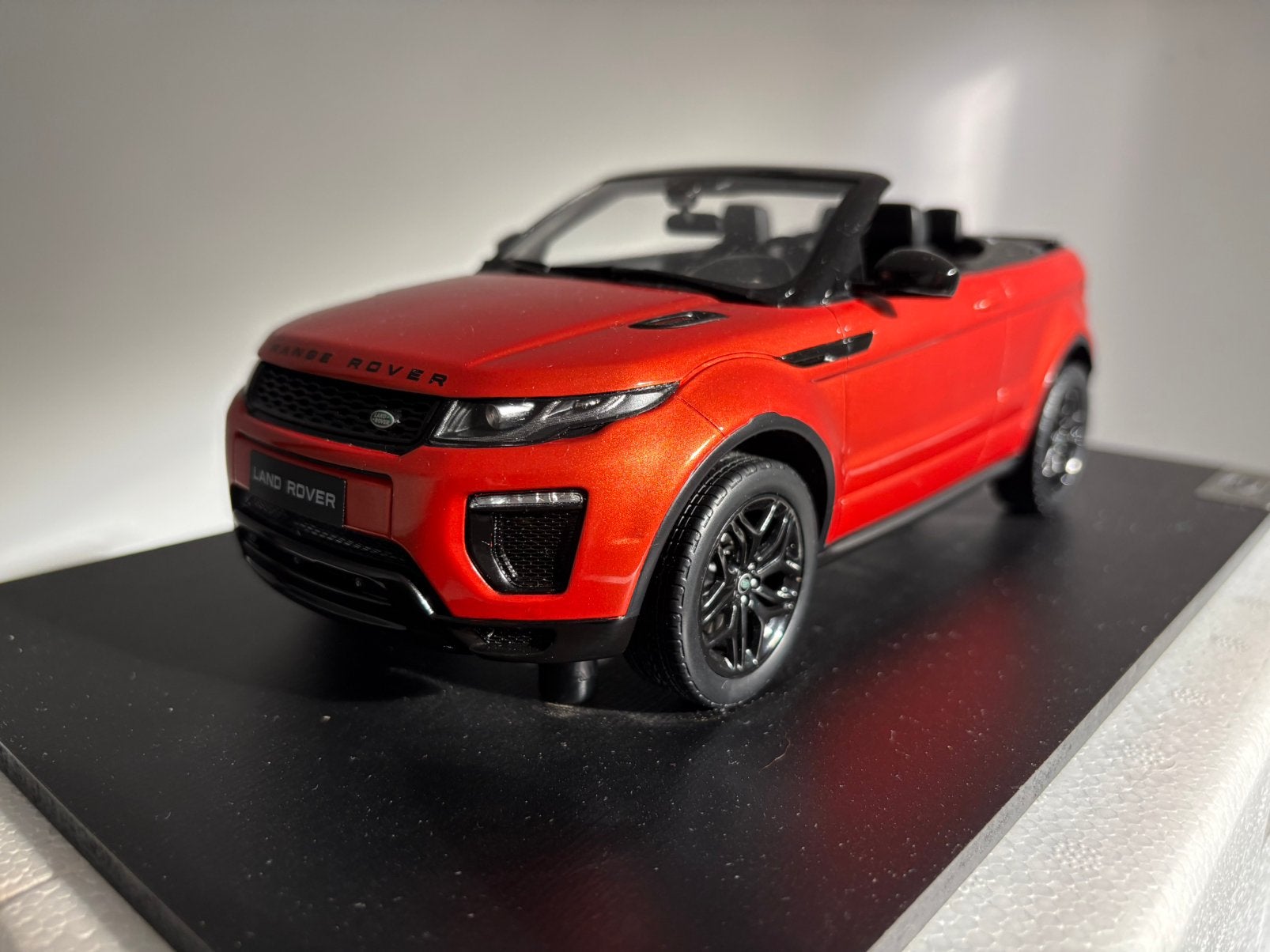 Land Rover Evoque Cabriolet 1/18 TopSpeed, Ophalen, Zo goed als nieuw