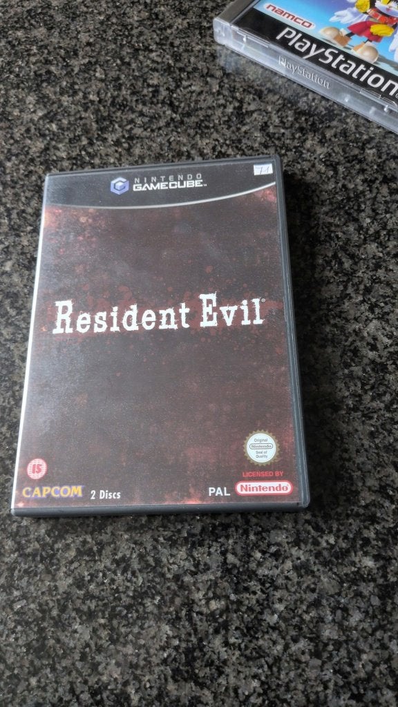 Resident Evil GameCube PAL compleet (2 discs), Consoles de jeu & Jeux vidéo, Enlèvement, Utilisé