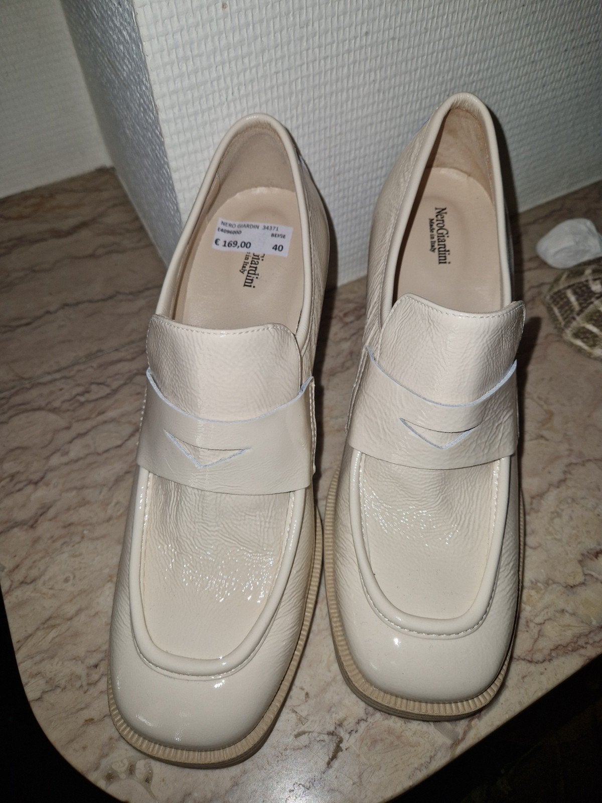 Nieuw in doos: NeroGiardini Beige Laklederen Loafers / Pumps, Kleding | Heren, Schoenen, Loafers, Ophalen